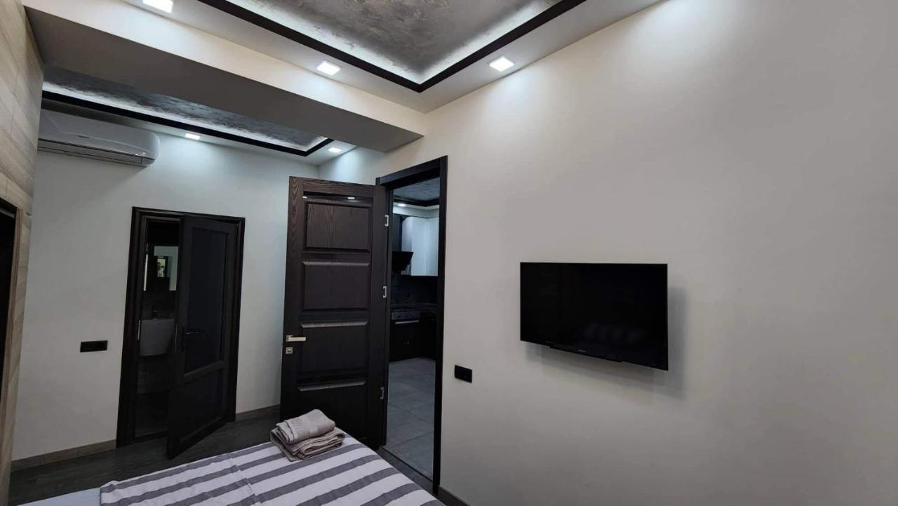Luxuary 2Bedroom 2 Bathroom Apartment With Jacuzzi يريفان المظهر الخارجي الصورة