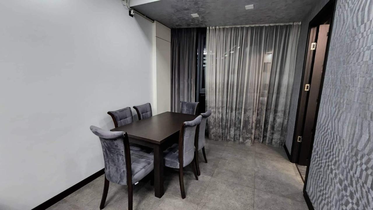 Luxuary 2Bedroom 2 Bathroom Apartment With Jacuzzi يريفان المظهر الخارجي الصورة